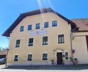Schlosspension Ering